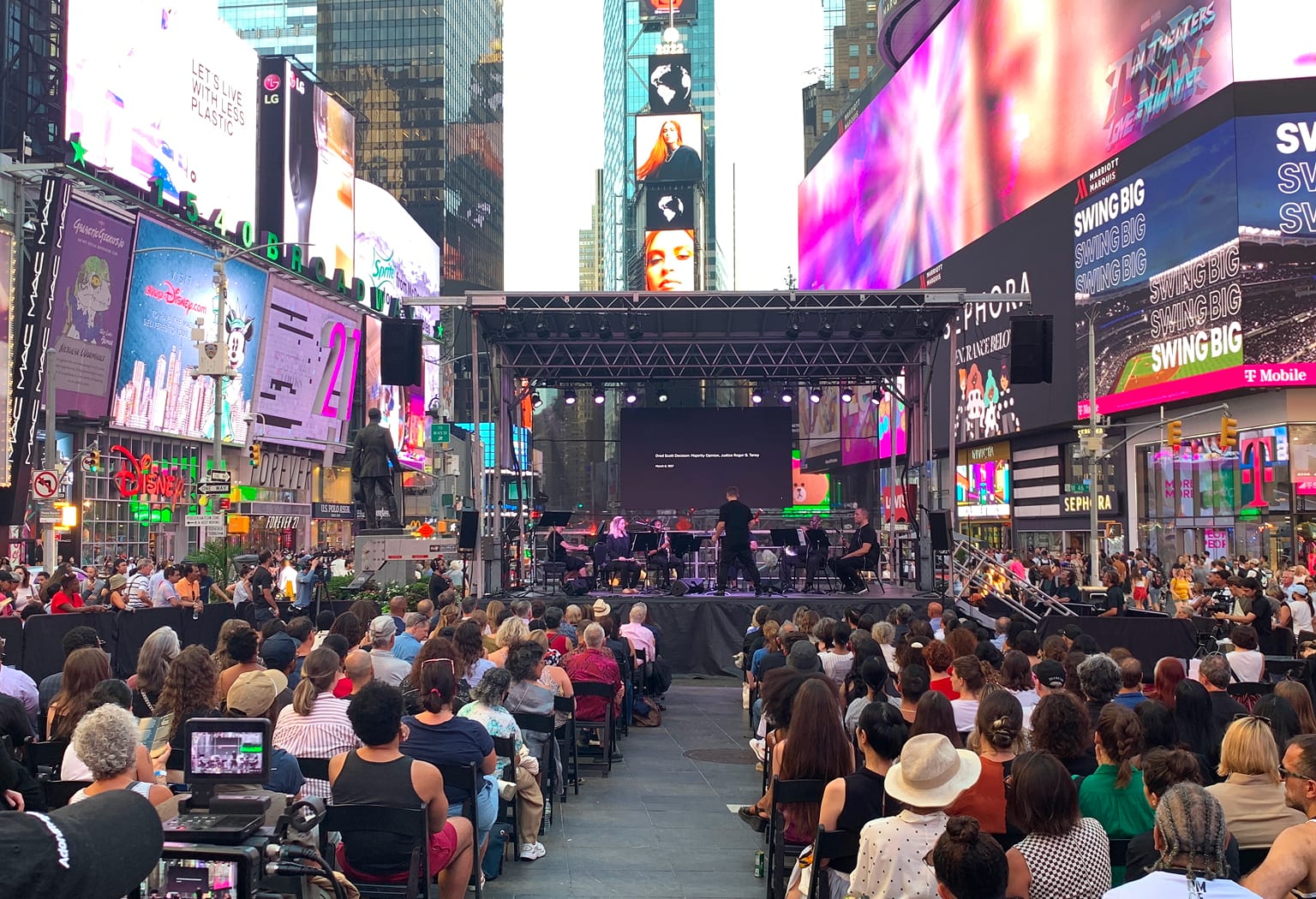 Manifestos Concert, Times Square - 01